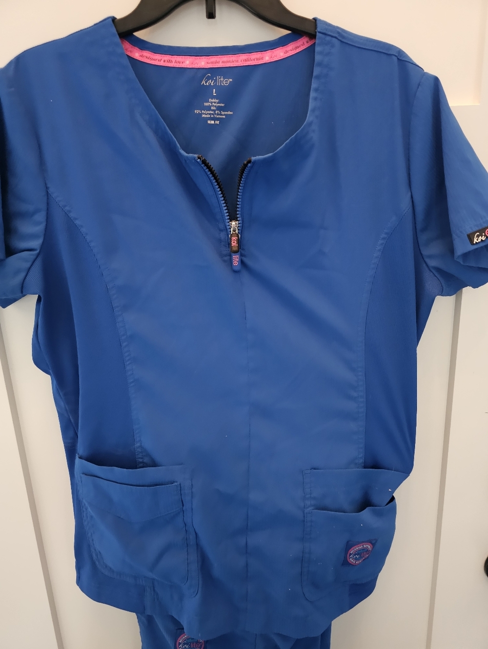 Kpi Lite Serenity Scrub Top With Spirit Yoga Style Pant In Royal Blue - Picture 2 of 4
